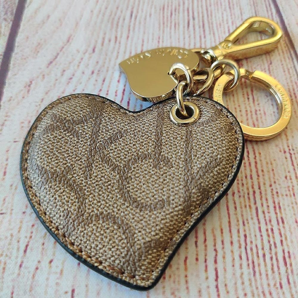 Calvin Klein signature logo hearts key ring - Picture 5 of 7